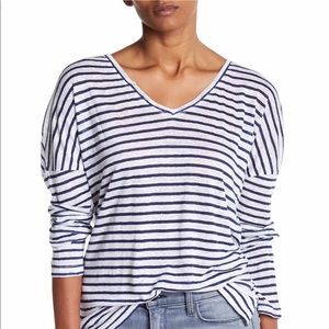 nwt//cupcakes and cashmere • linen dolman tee